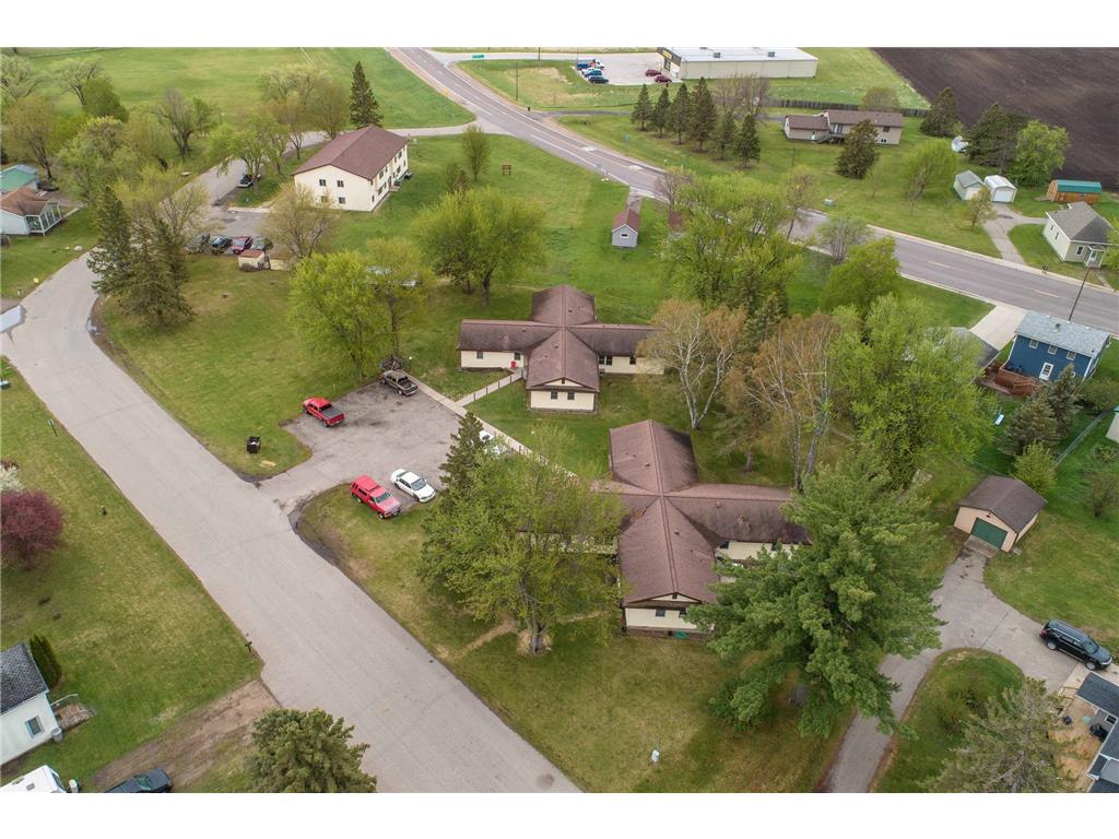 706 708 710 Holden Ave. Henning MN 56551 7074045 image1