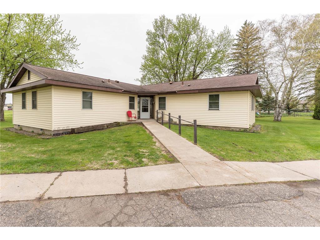 706 708 710 Holden Ave. Henning MN 56551 7074045 image14
