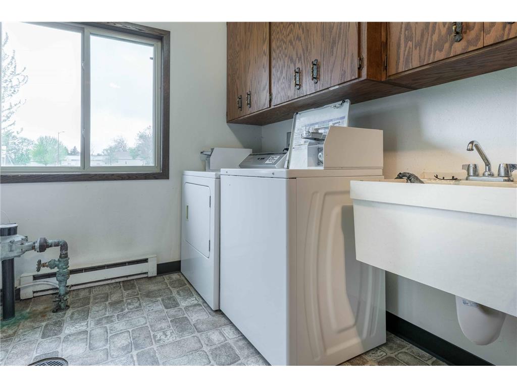 706 708 710 Holden Ave. Henning MN 56551 7074045 image31