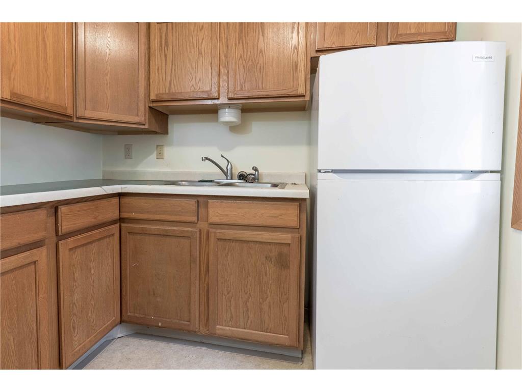 706 708 710 Holden Ave. Henning MN 56551 7074045 image34