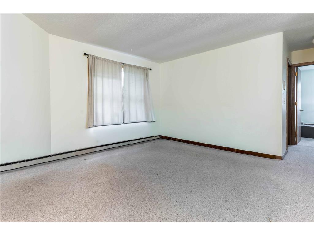 706 708 710 Holden Ave. Henning MN 56551 7074045 image35