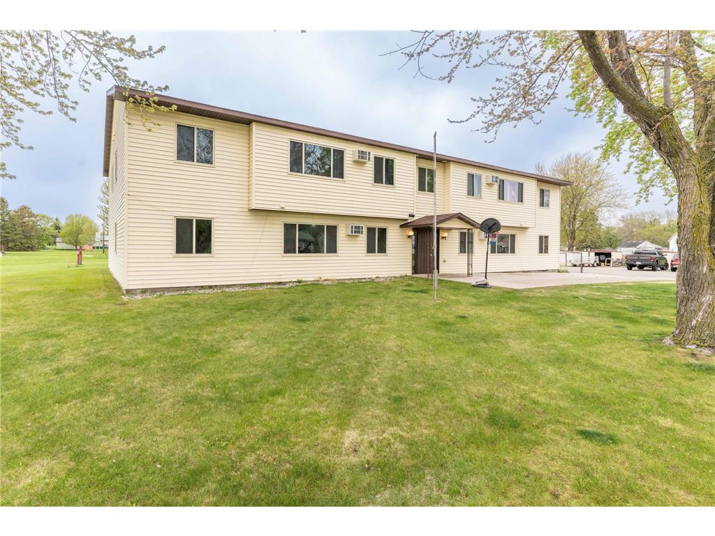706 708 710 Holden Ave. Henning MN 56551 7074045 image4