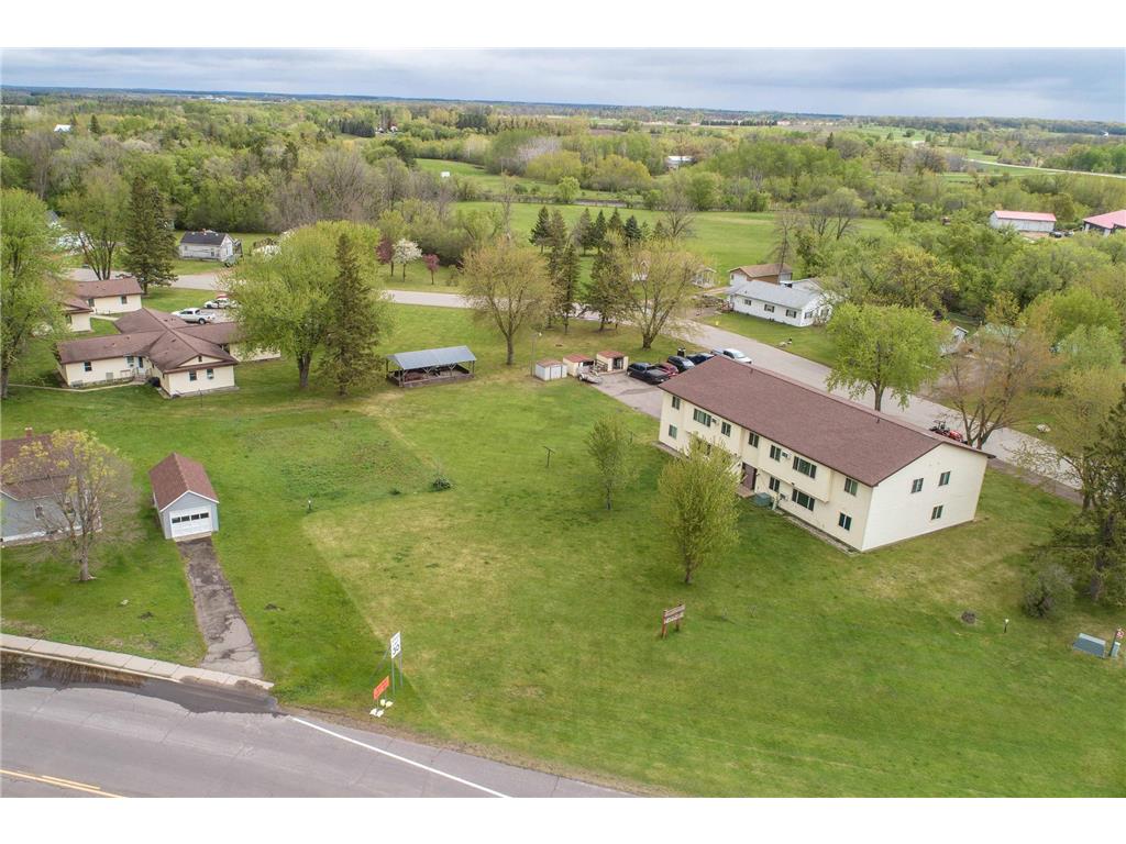 706 708 710 Holden Ave. Henning MN 56551 7074045 image7