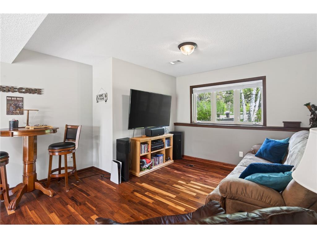 706 79th Street W Lino Lakes MN 55014 7076997 image32