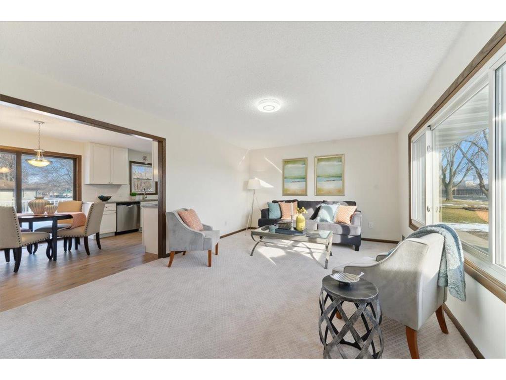 706 Adams Street S Shakopee MN 55379 6495550 image1