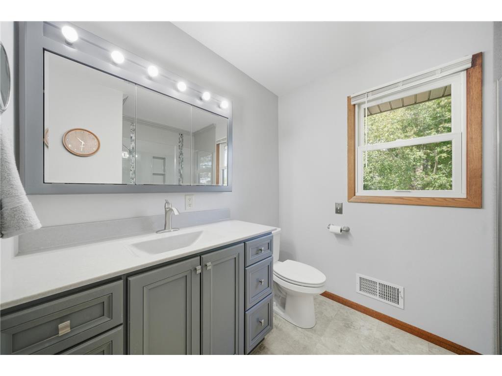 706 Highland Drive Winthrop MN 55396 6802631 image13