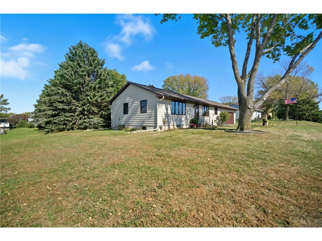 706 Highland Drive Winthrop MN 55396 6802631 image2