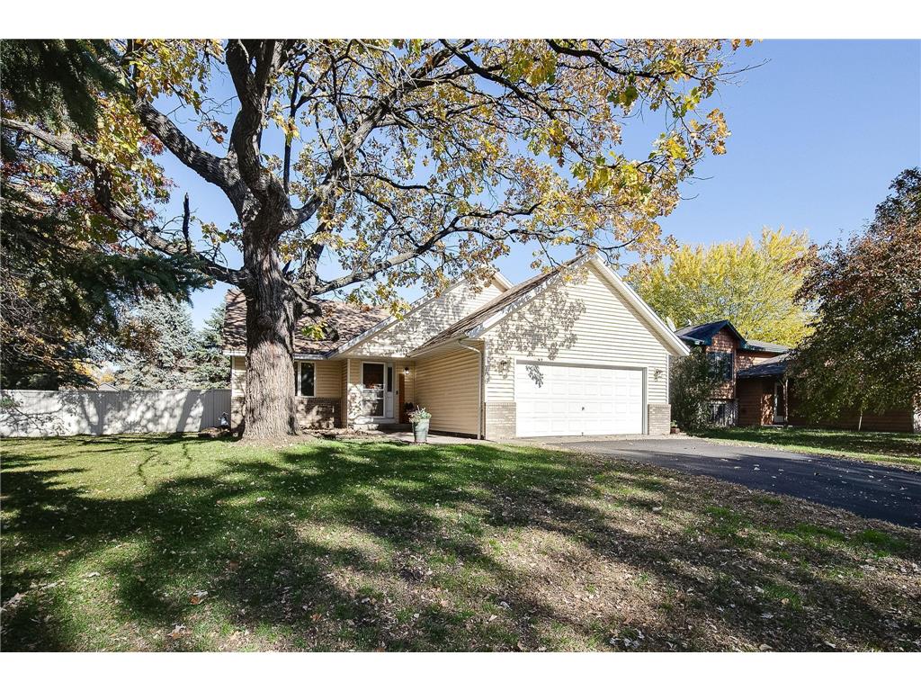 706 N Brookview Lane SW Isanti MN 55040 6448564 image1