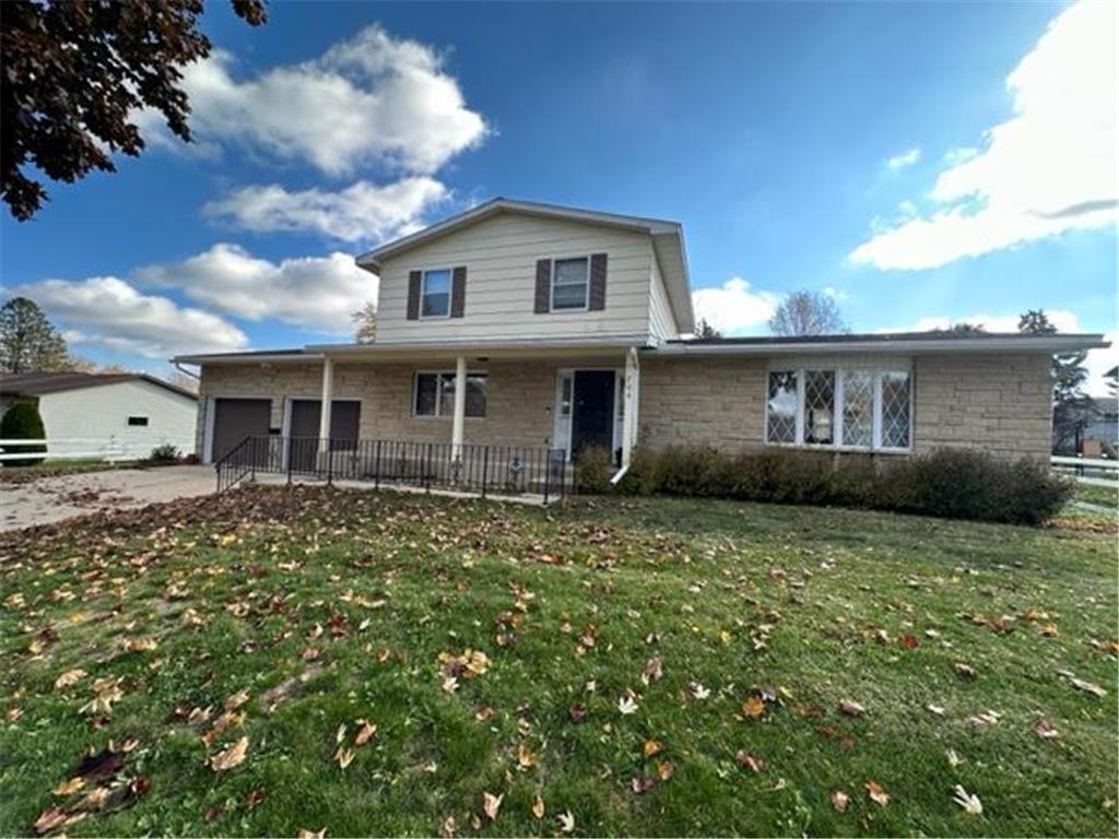 706 N Hokah Street Caledonia MN 55921 6454579 image1