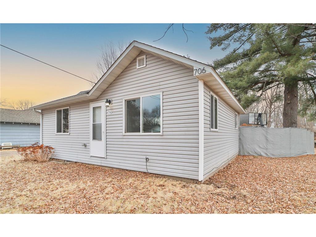 706 Nessawae Avenue W Onamia MN 56359 6686169 image1
