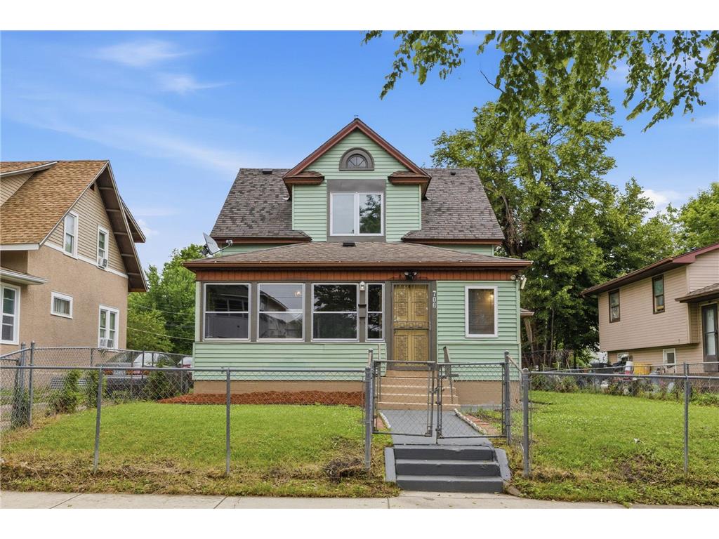706 Oliver Avenue N Minneapolis MN 55411 7091779 image1