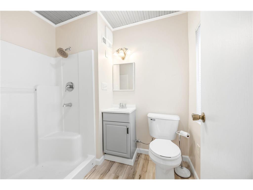 706 Oliver Avenue N Minneapolis MN 55411 7091779 image11