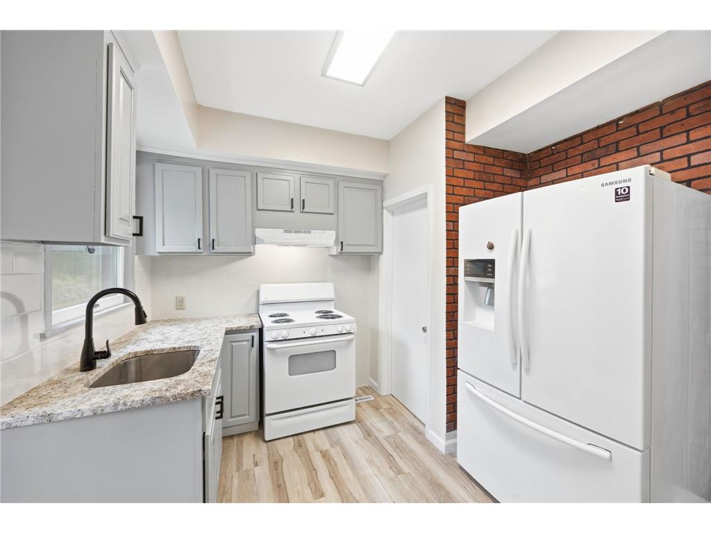 706 Oliver Avenue N Minneapolis MN 55411 7091779 image7