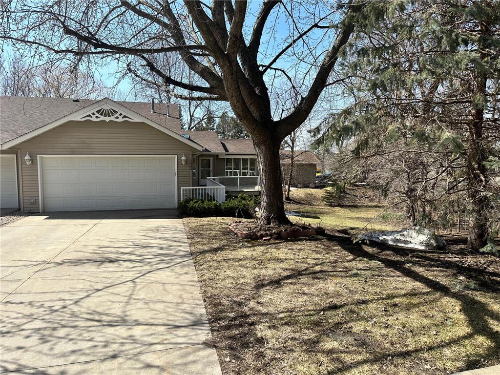 706 Pershing Avenue N New Prague MN 56071 6357083 image1