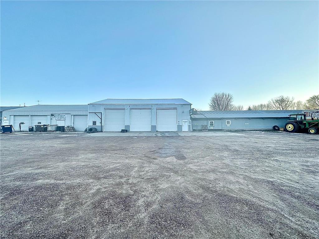 706 S County Road 5 Springfield MN 56087 6453777 image1