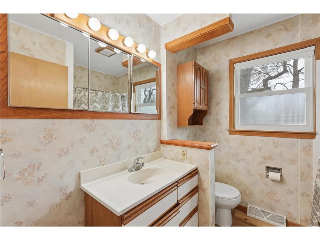 706 Summit Street Osceola WI 54020 7047029 image17