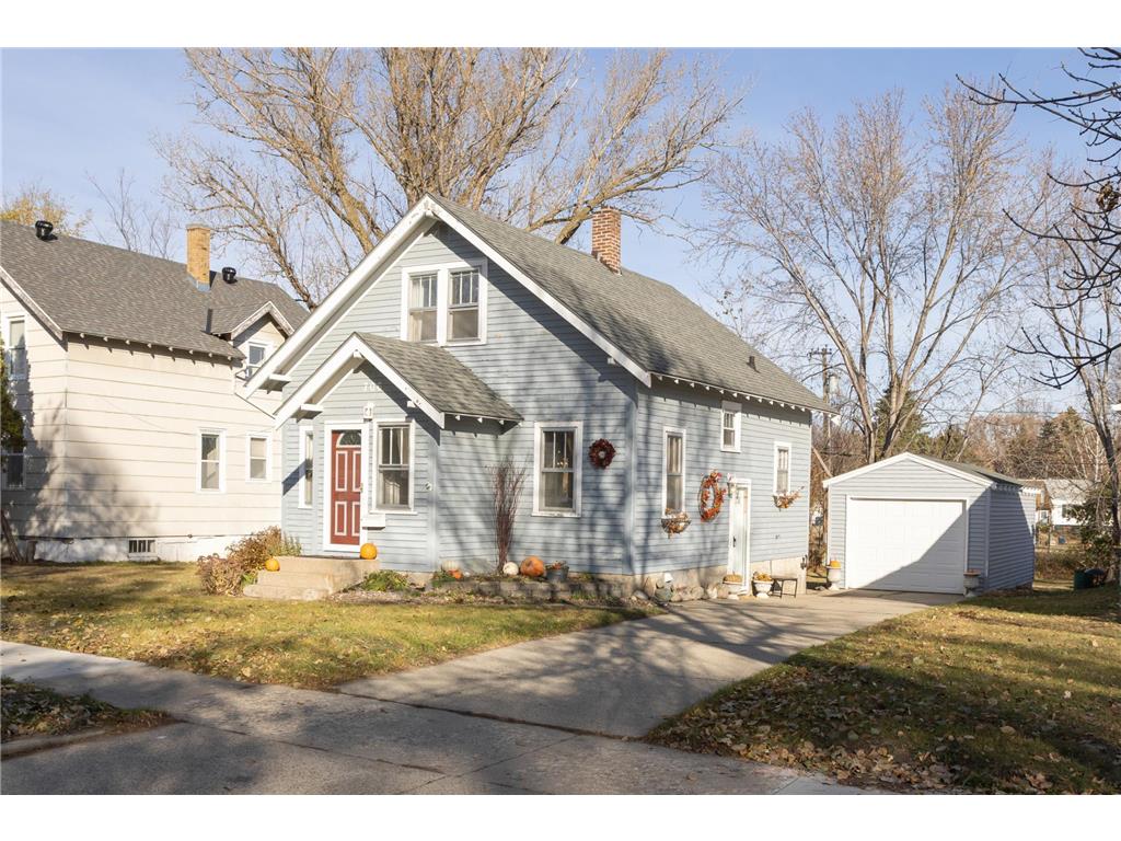 706 W Laurel Street, Fergus Falls, MN, 56537 MLS 6303906 Edina Realty