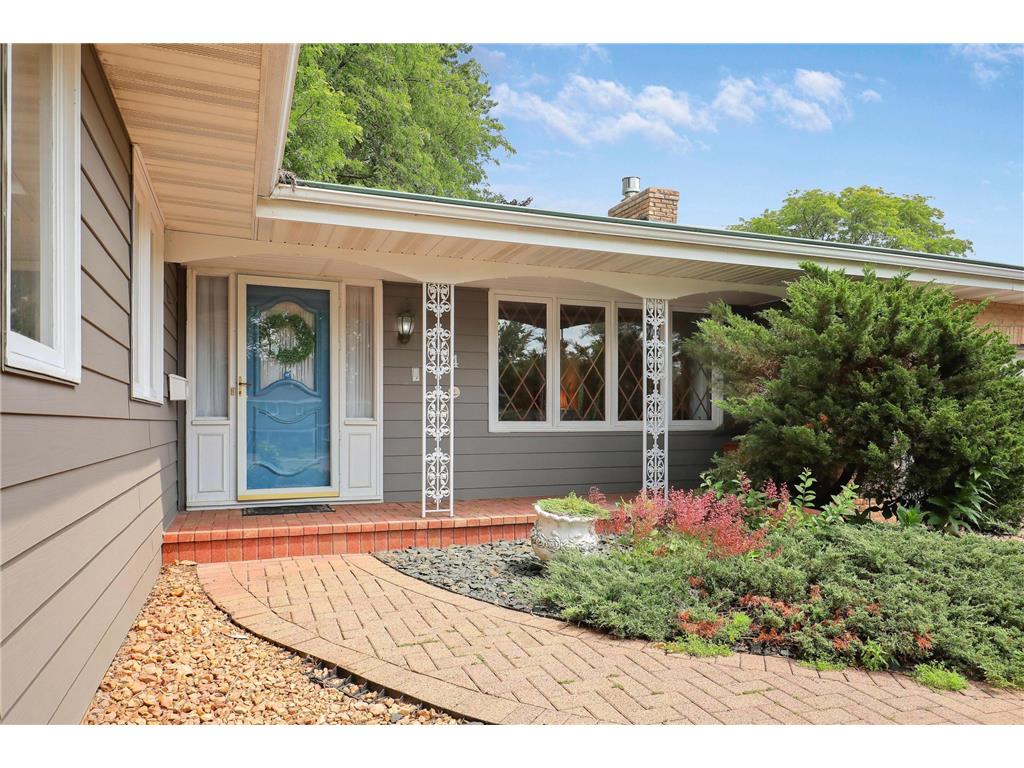 7064 Aberdeen Curve Woodbury MN 55125 6353146 image1