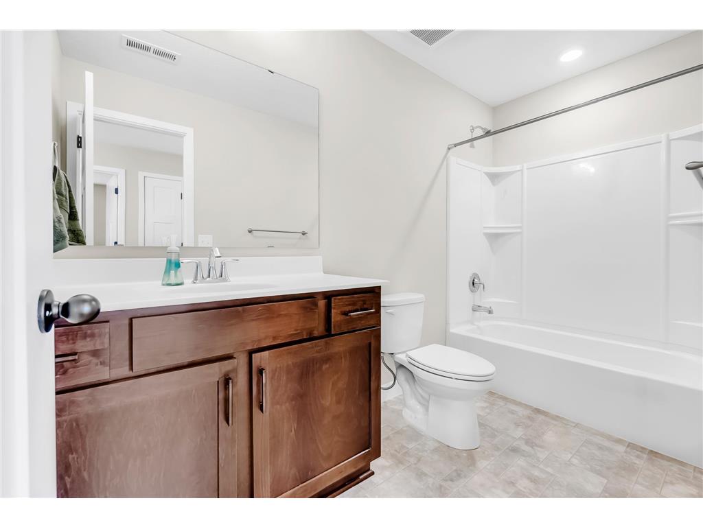 7065 181st Street W Lakeville MN 55044 7020188 image10