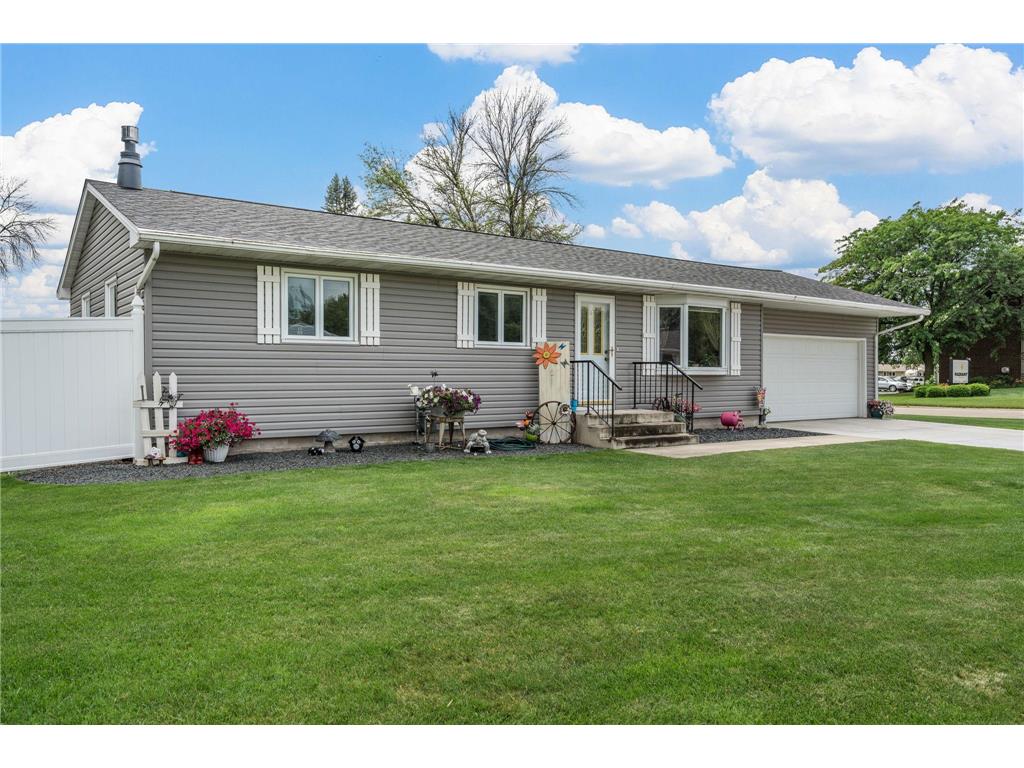 707 17th Street NE Owatonna MN 55060 6757329 image1