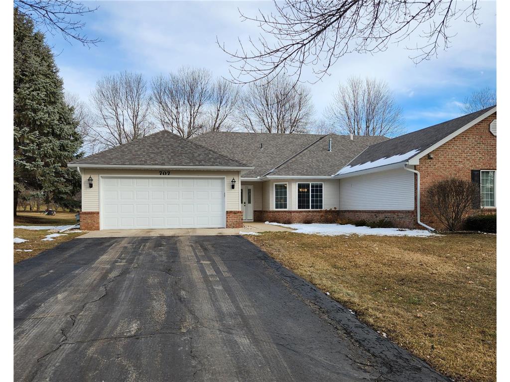 707 24th Street SE Willmar MN 56201 6491784 image1