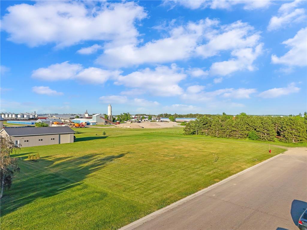 707 4th St SE Perham MN 56573 7087260 image1