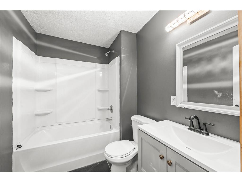 707 69th Avenue N Brooklyn Center MN 55430 7107839 image36