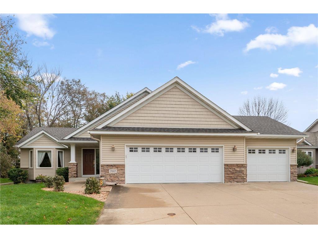 707 Chalupsky Avenue SE New Prague MN 56071 6803392 image1