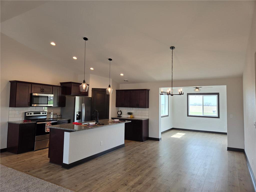 707 Council Court Ellendale MN 56026 7003188 image2