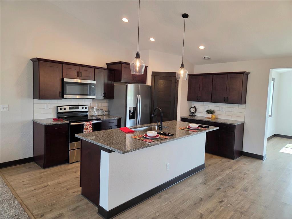 707 Council Court Ellendale MN 56026 7003188 image3