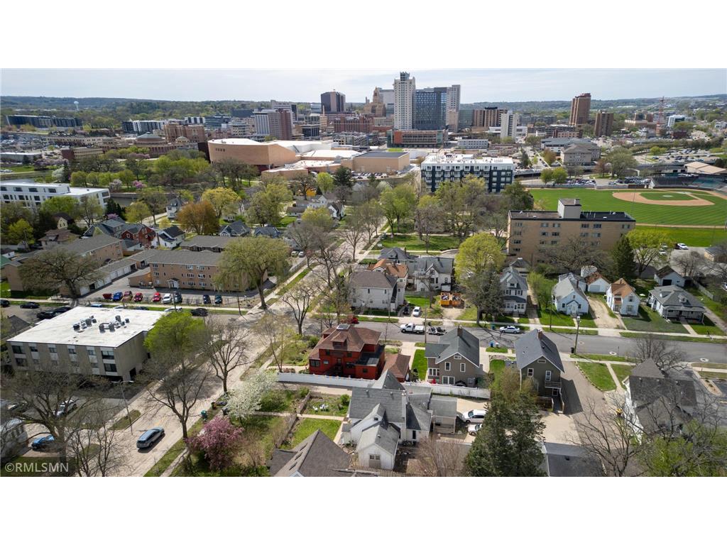 707 E Center Street Rochester MN 55904 7066246 image16
