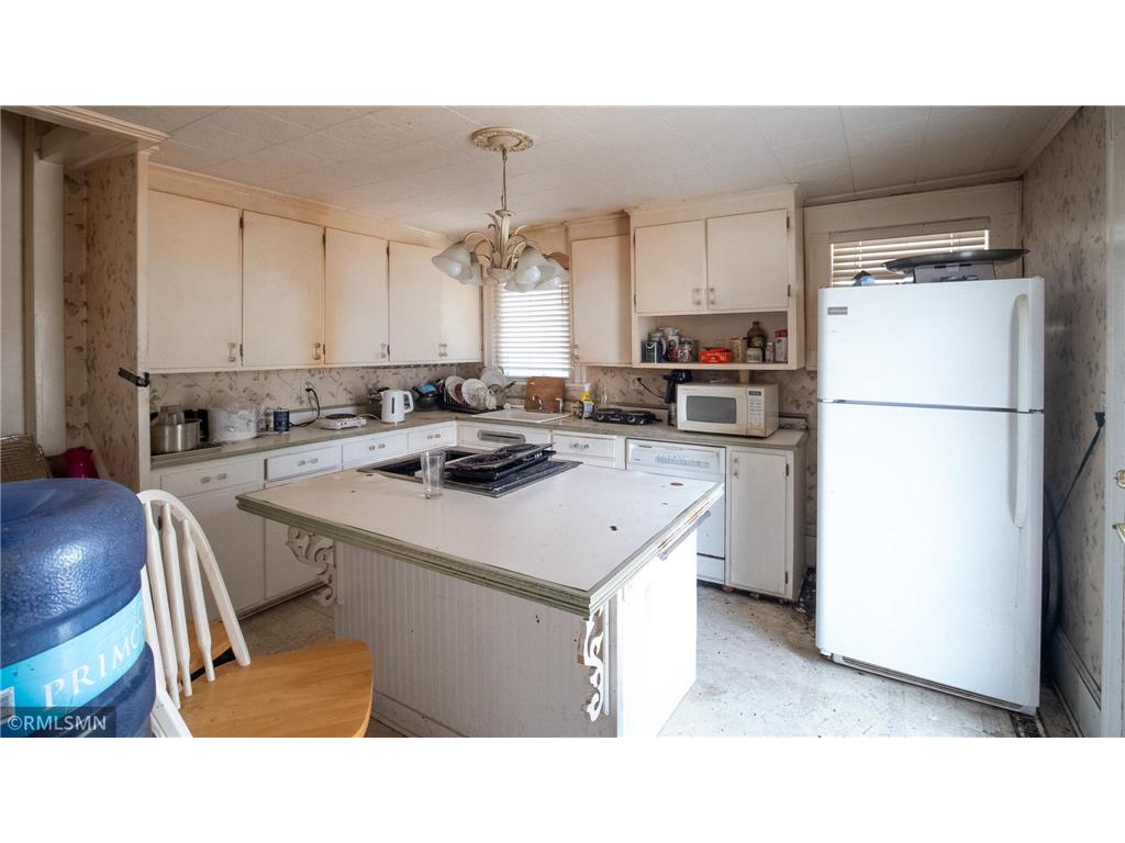 707 E Center Street Rochester MN 55904 7066246 image6