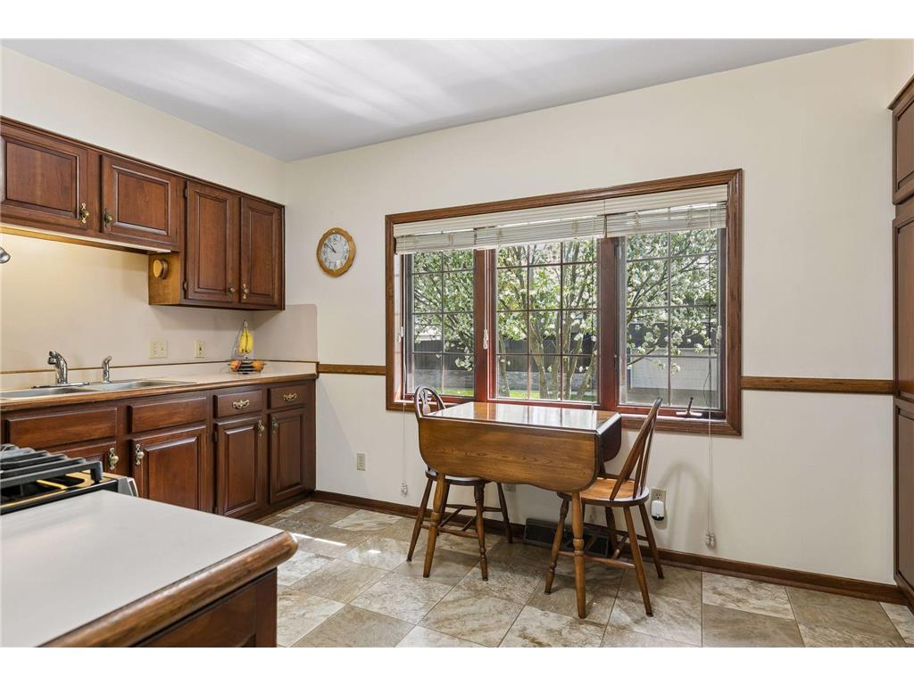 707 Hamline Avenue S Saint Paul MN 55116 7062305 image13