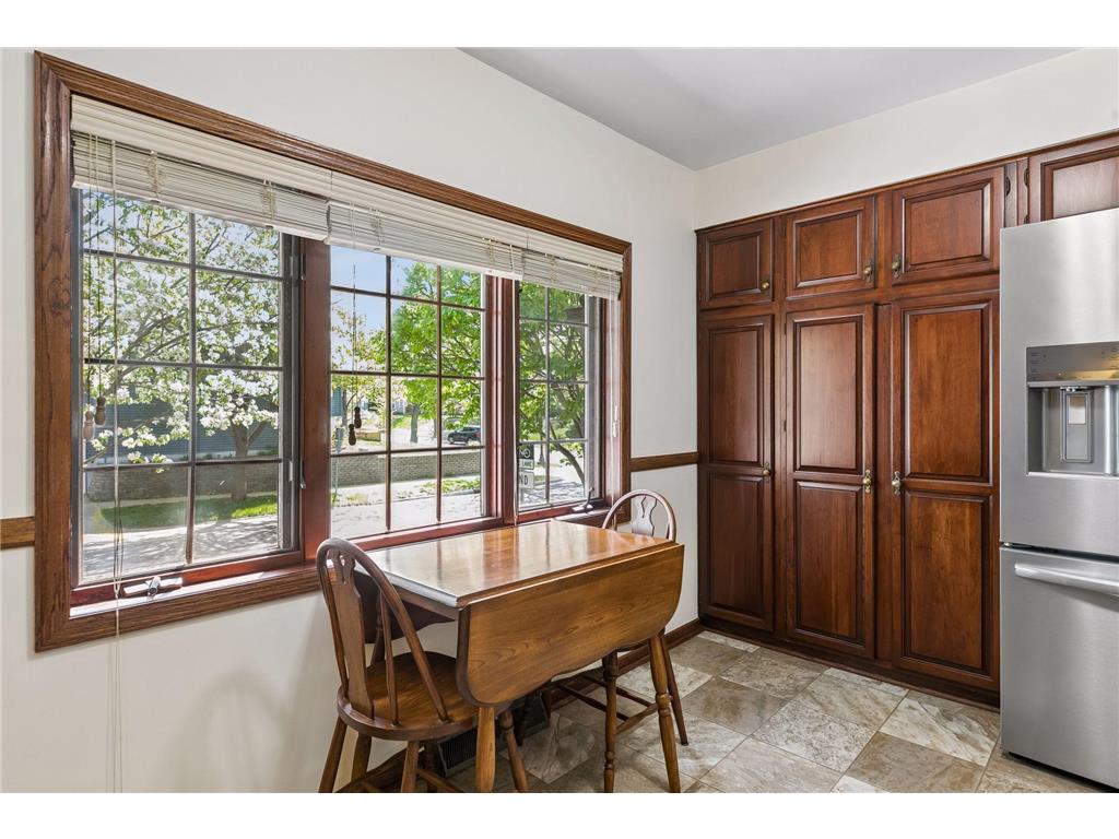 707 Hamline Avenue S Saint Paul MN 55116 7062305 image14