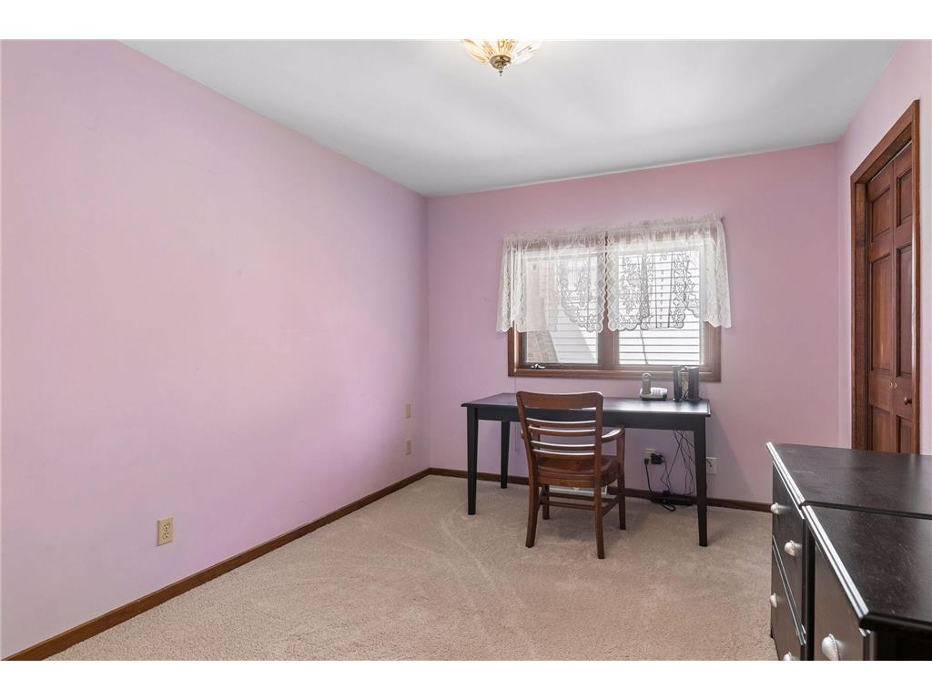 707 Hamline Avenue S Saint Paul MN 55116 7062305 image21