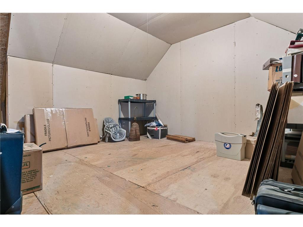 707 Hamline Avenue S Saint Paul MN 55116 7062305 image32