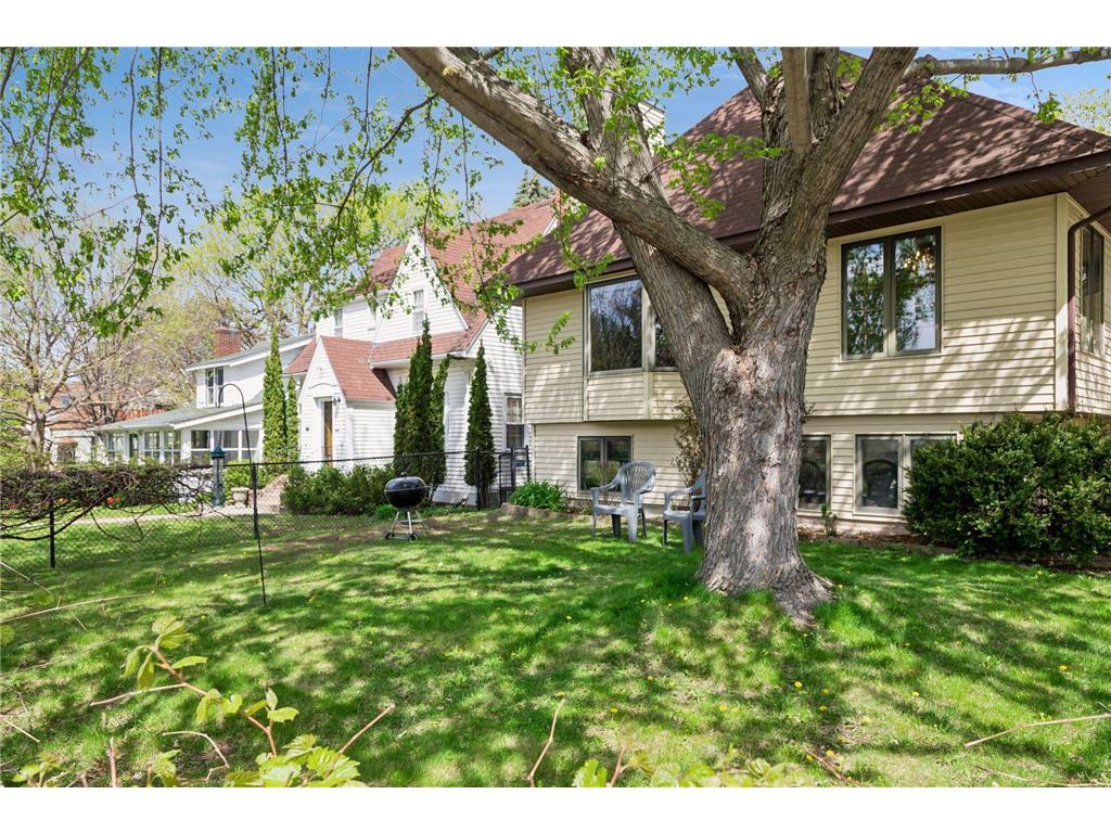707 Hamline Avenue S Saint Paul MN 55116 7062305 image38
