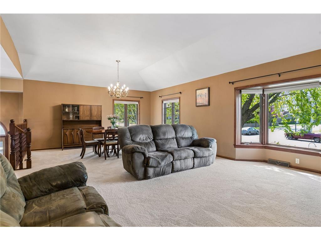 707 Hamline Avenue S Saint Paul MN 55116 7062305 image6