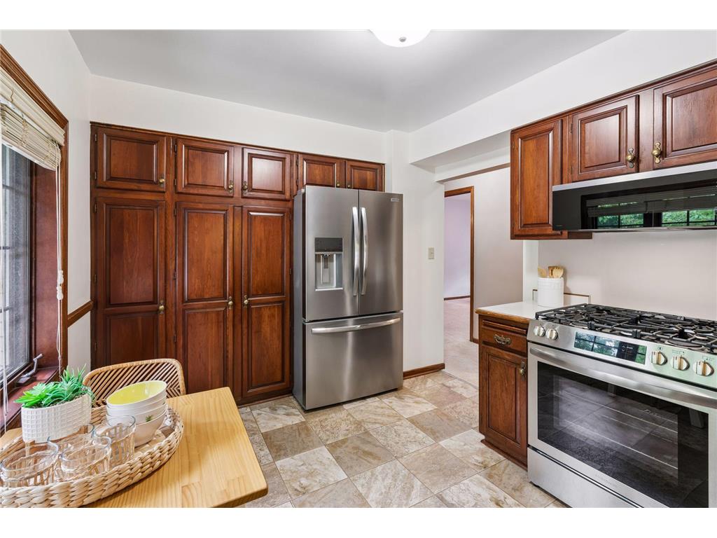 707 Hamline Avenue S Saint Paul MN 55116 7106754 image13