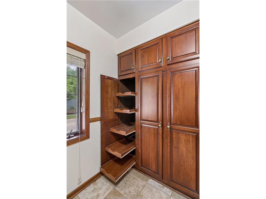 707 Hamline Avenue S Saint Paul MN 55116 7106754 image15