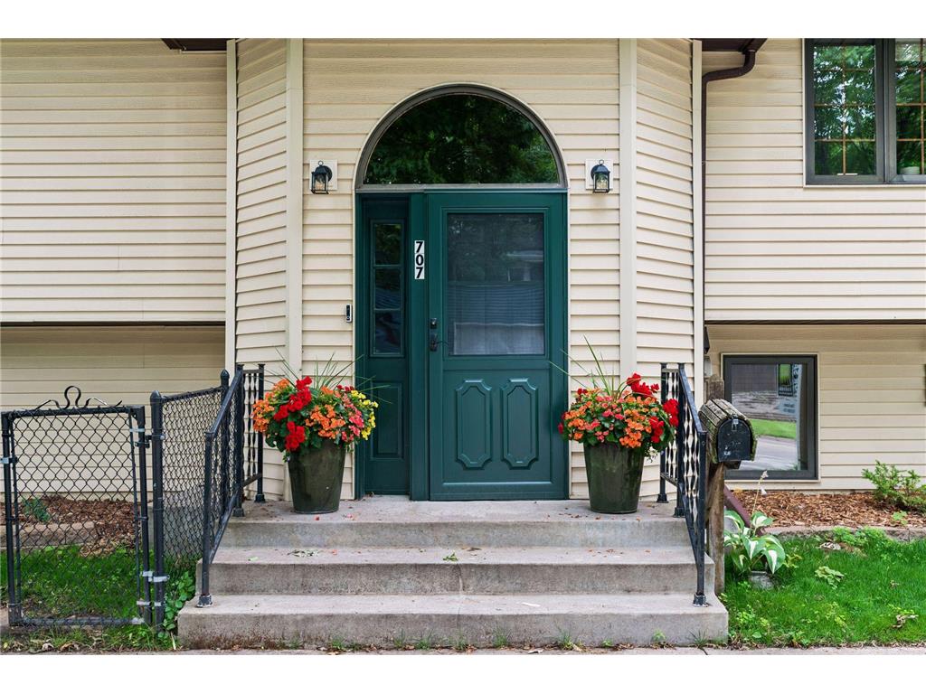 707 Hamline Avenue S Saint Paul MN 55116 7106754 image3