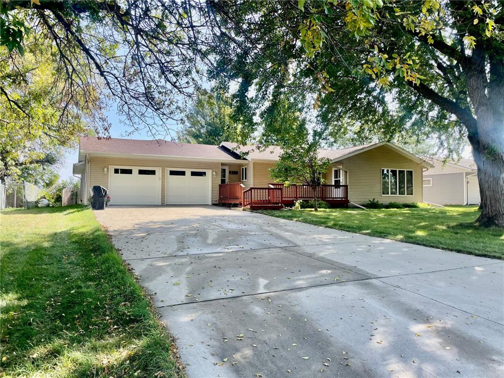 707 James Boulevard Worthington MN 56187 6789609 image1