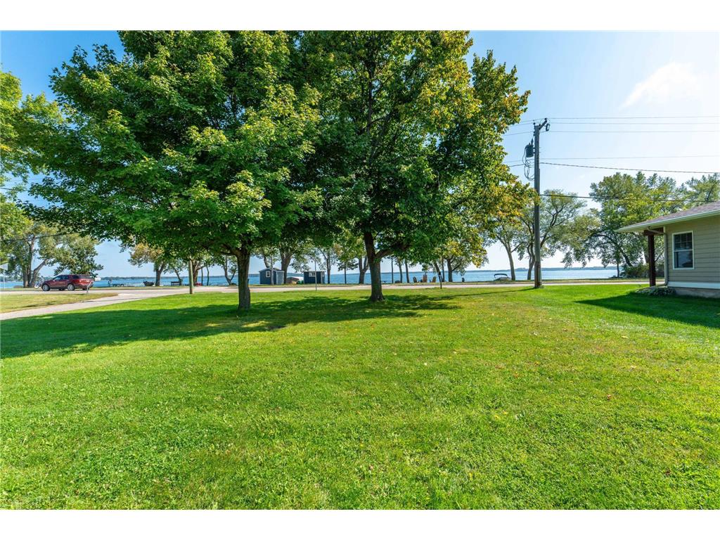 707 Lake Shore Drive Battle Lake MN 56515 - West Battle 7043314 image39