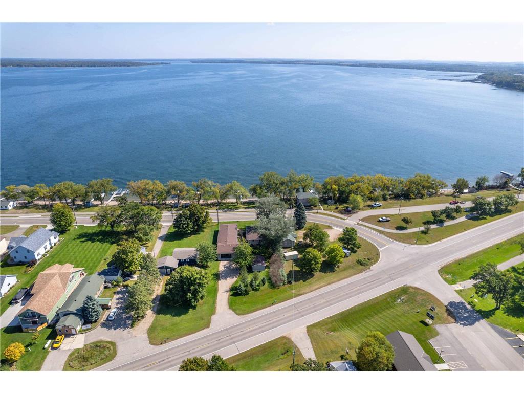 707 Lake Shore Drive Battle Lake MN 56515 - West Battle 7043314 image58
