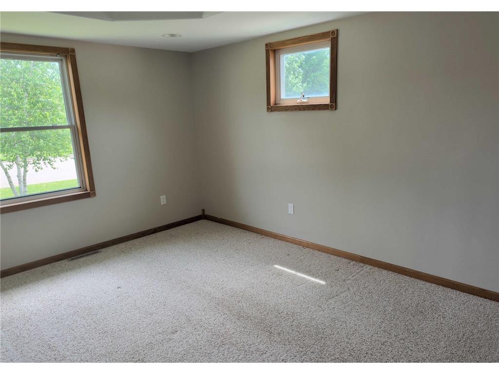 707 N High Street Rushford MN 55971 7104725 image11