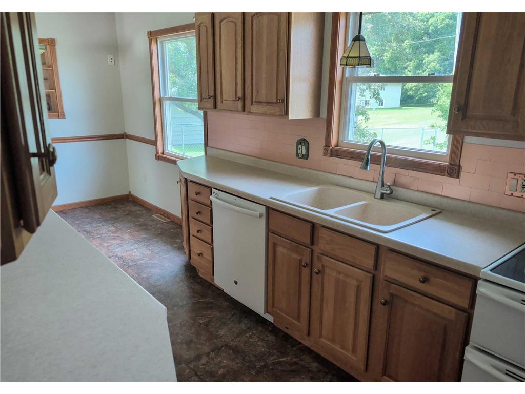 707 N High Street Rushford MN 55971 7104725 image3