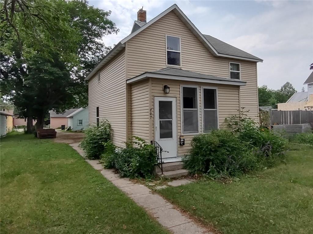 707 Pacific Avenue Morris MN 56267 6394789 image1