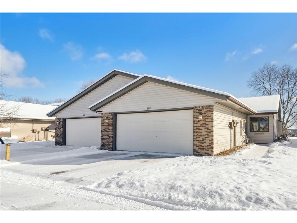 707 Pondhurst Circle #10A Amery WI 54001 6490384 image1