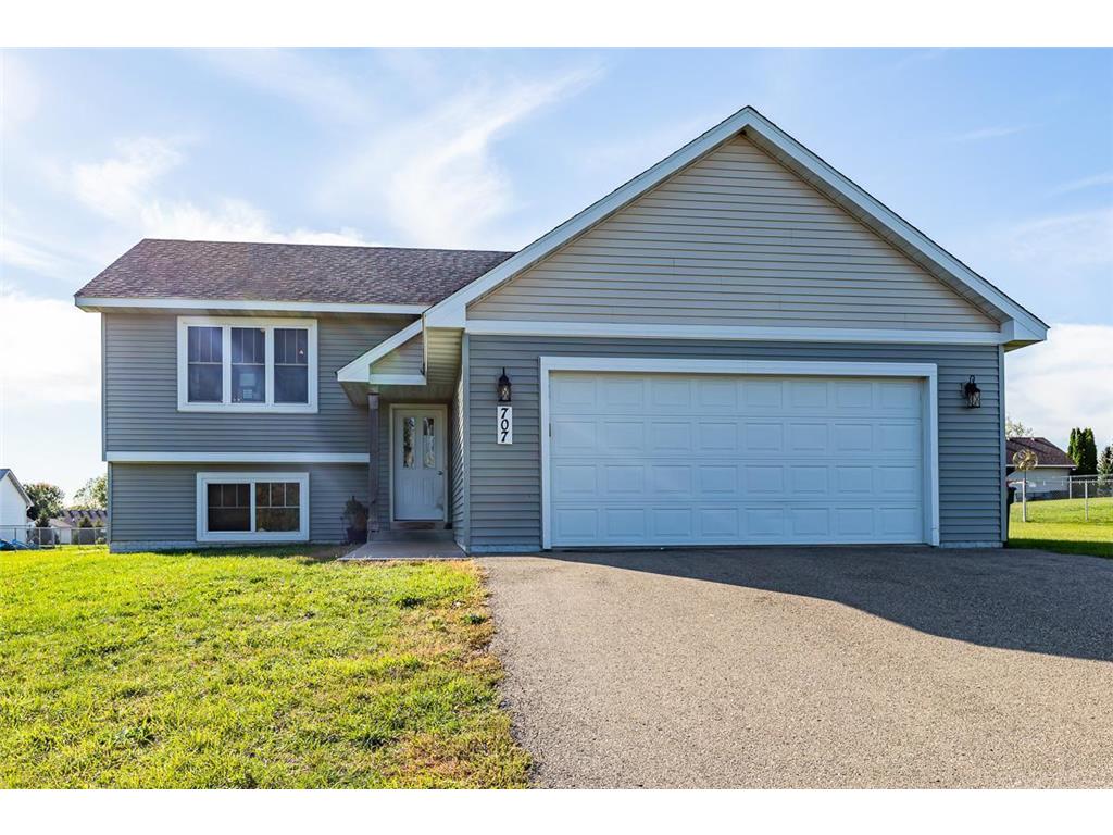 707 Sarah Anne Avenue, Roberts, WI, 54023 MLS 6266225 Edina Realty