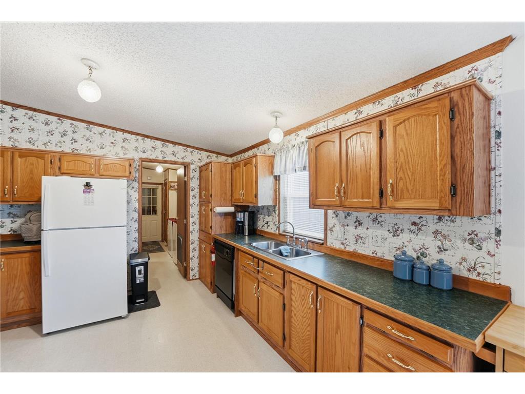 707 Summit Avenue W Clarissa MN 56440 7069554 image21